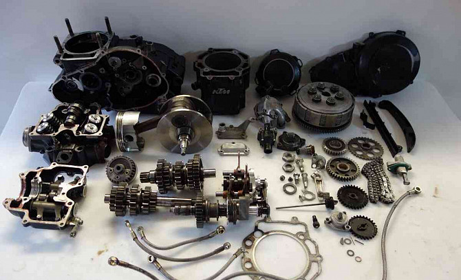 KTM LC4 640 - 620 ENGINES FOR PARTS Benesov - photo 3