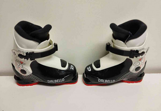 Продаю детские лыжные ботинки DALBELLO CX1 EU-29-18,5см. Ружомберок - изображение 1