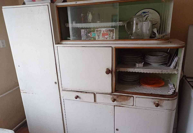 Ich verschenke ein Küchen-Sideboard Trentschin - Foto 1