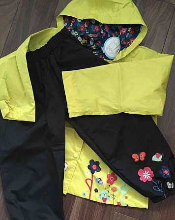 куртка непромокаемая, прсипласт тоже с постовым Кошице - изображение 6