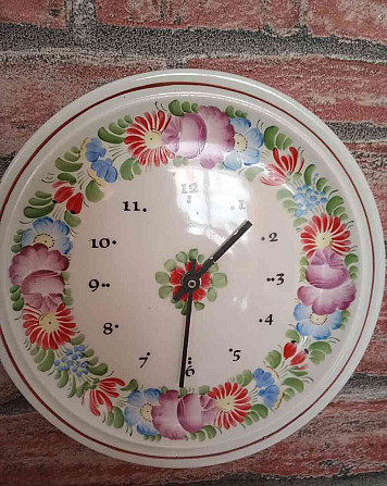Porcelain clock Kysucke Nove Mesto - photo 1