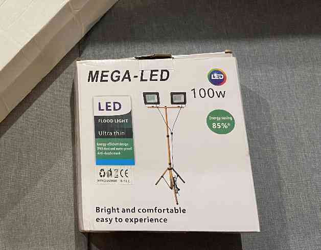 LED construction reflector 100W  - photo 1