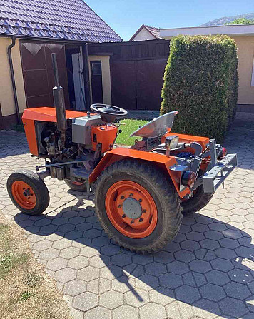 I will sell a small tractor Prievidza - photo 1