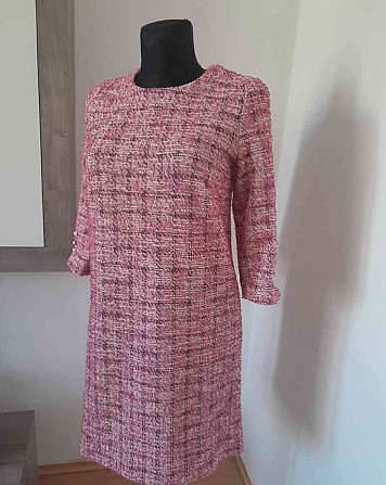 Розовое твидовое платье размера М от MOHITO Партизанске - изображение 5