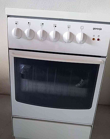 I am selling a glass-ceramic electric stove. Nitra - photo 1