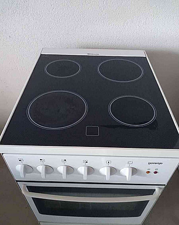 I am selling a glass-ceramic electric stove. Nitra - photo 2