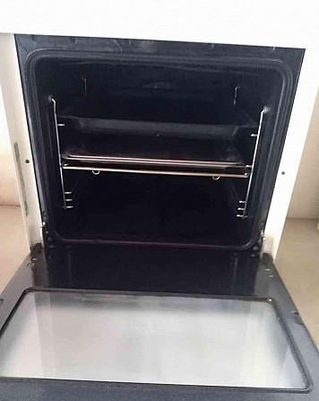 I am selling a glass-ceramic electric stove. Nitra - photo 3