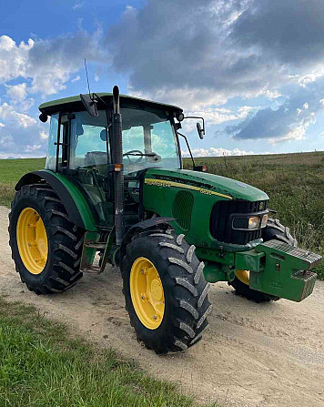JOHN DEERE 5820 tractor for sale Slovakia - photo 1