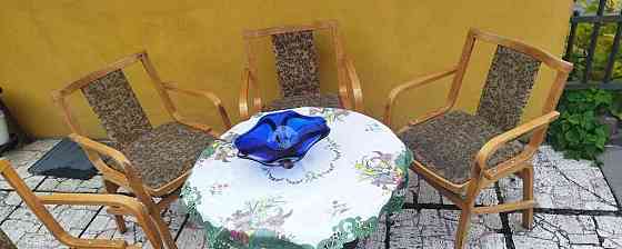 stoličky a stôl Liptau-Sankt-Nikolaus