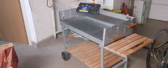 I am selling a charcoal grill. Zilina - photo 1