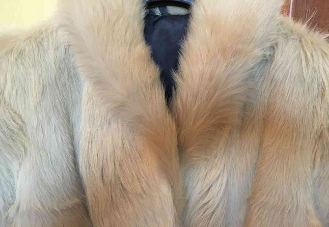 Women's fur coat Kosice - photo 2