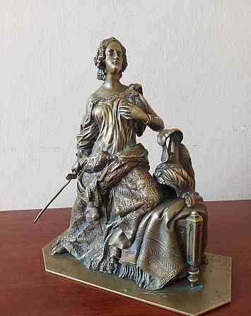 Znacena bronzova socha Rimaszombat