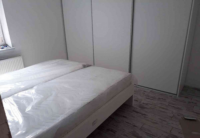 Продам кровати сплошные белые - НОВЫЕ 160х200см, 80х200см НОВЫЕ. Бановце-над-Бебравоу - изображение 5