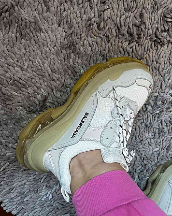 Туфли Balenciaga белые кроссовки тройные-s Долни Кубин - изображение 3