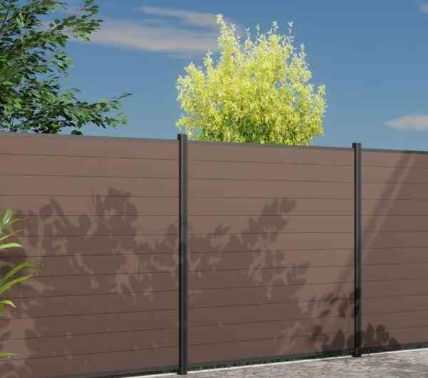 wartungsfreier Zaun aus Holz-Kunststoff-Verbund  - Foto 1