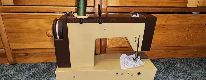 Продам корпусно-швейную машину Veritas 80144140. Братислава - изображение 2