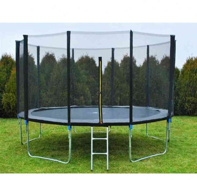 I am selling a trampoline Sobrance - photo 1