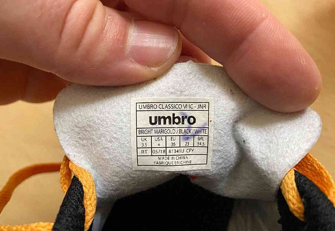 Beltéri cipő Umbro CLASSICO VI IC EU36 Bazin - fotó 4