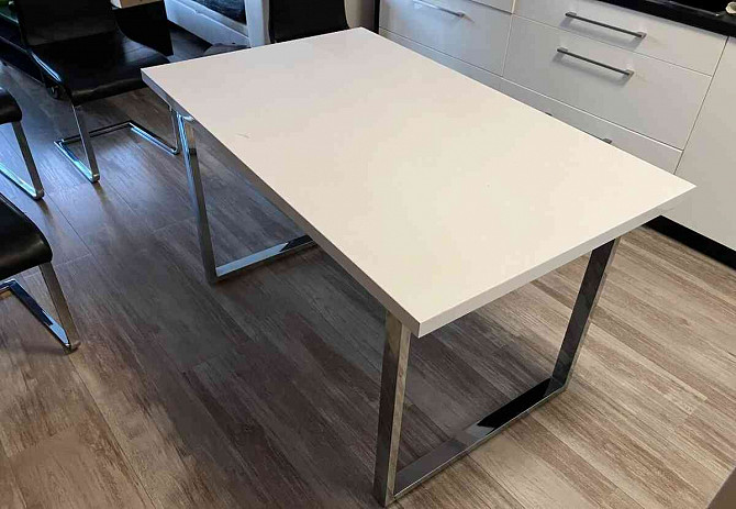 Kychyňský stůl + 4 židle Trnava - foto 4