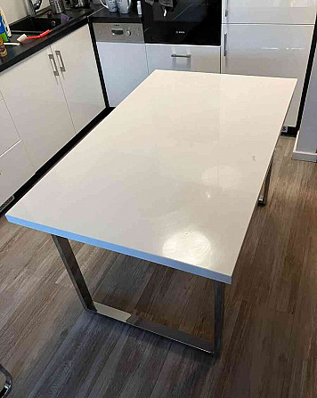 Kychyňský stůl + 4 židle Trnava - foto 6