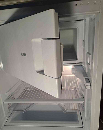 52. Кухонная линия, столешница, плита и холодильник. Братислава - изображение 2