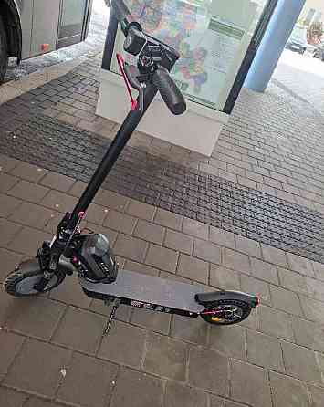 Electric Scooter with Extra Double Battery Прага