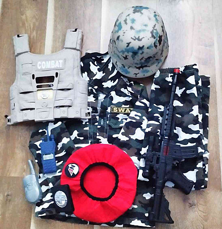 Militärisches Outfit für den Karneval Bytča - Foto 1