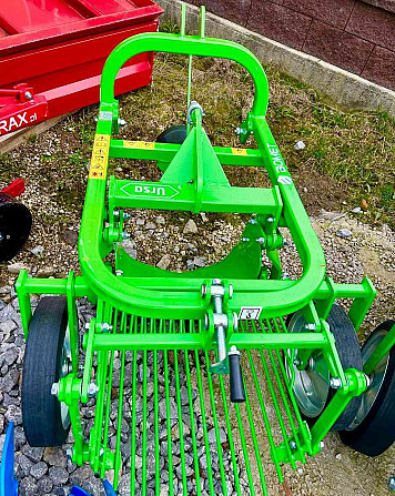 I am selling a 45 cm vibrating potato digger for a small tractor Námestovo - photo 1