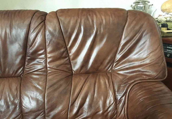 I am selling a leather sofa set 3+1+1 Kosice - photo 9
