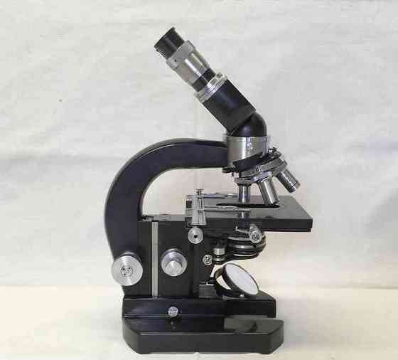 KÚPIM Mikroskop Meopta Tőketerebes