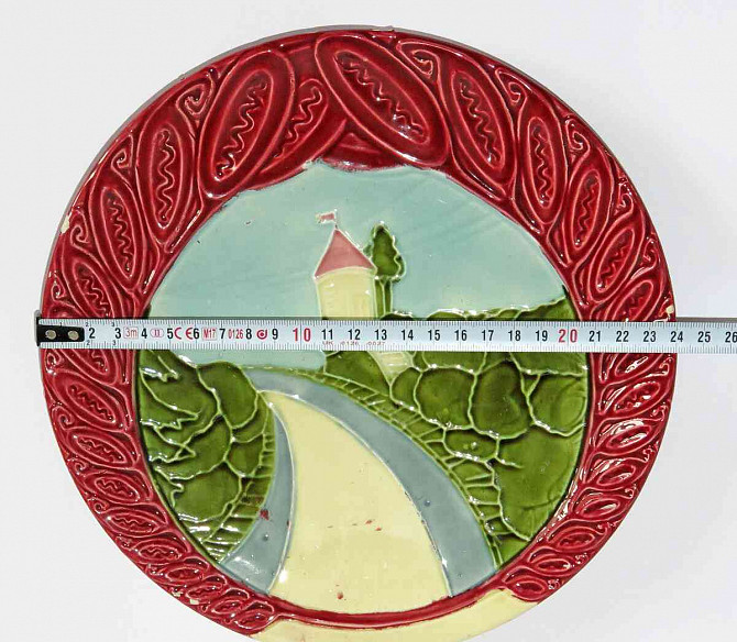 Старинная керамическая тарелка в стиле модерн в стиле модерн. Братислава - изображение 4