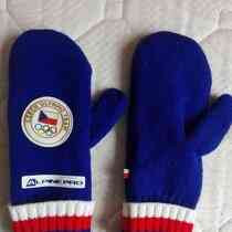 OLYMPIC GLOVES: CZECH ATHLETES AT THE OLYMPICS: IN CHINA-  - photo 2