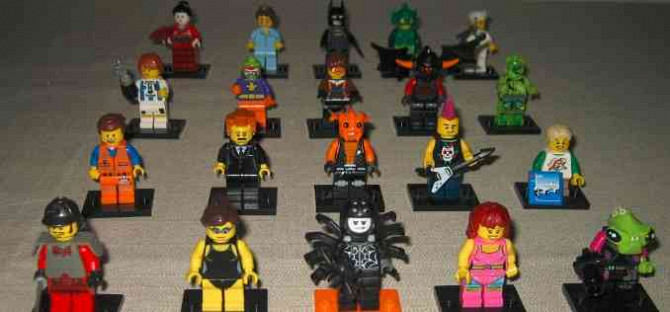 LEGO gyűjthető minifigurák darabonként 3,5 € Pozsony - fotó 3