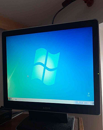 számítógép monitor Rozsnyó - fotó 1