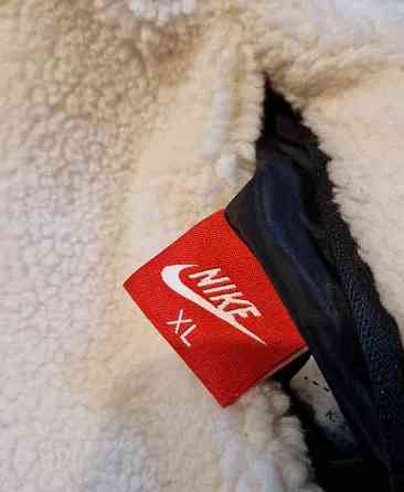 Nike Obojstranná Sherpa Bunda Лученец