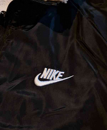 Nike Obojstranná Sherpa Bunda Lučenec - foto 6