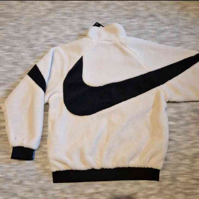 Двусторонняя куртка Nike из шерпы Лученец - изображение 2