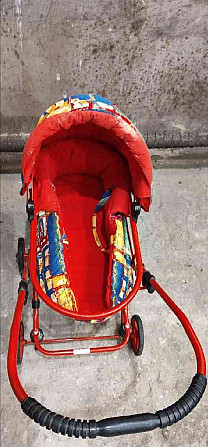 Kinderwagen für Puppen. Zusammenklappbar. Turz-Sankt Martin - Foto 4