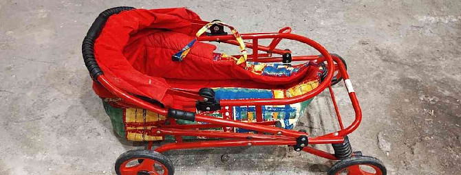 Kinderwagen für Puppen. Zusammenklappbar. Turz-Sankt Martin - Foto 16