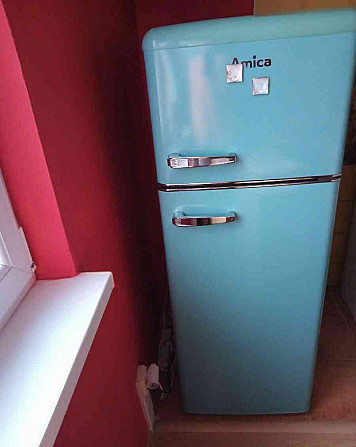 Продам стильный холодильник с морозилкой. Прешов - изображение 1