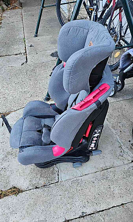 I am selling a child's car seat Trnava - photo 3