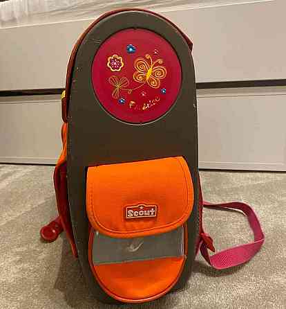 detská školská taška značky Scout + príslušenstvo Pozsony