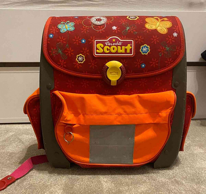 Детская школьная сумка бренда Scout + аксессуары Братислава - изображение 1