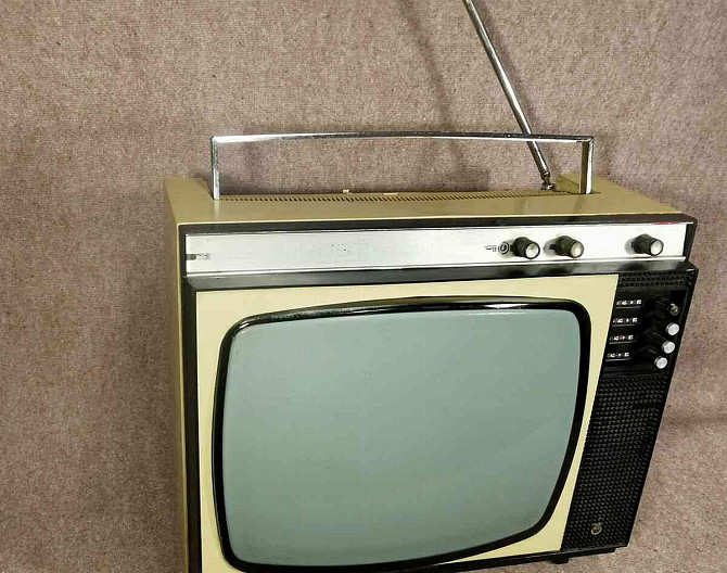 Ретро-телевизор Юность 401Б Поважска-Бистрица - изображение 1
