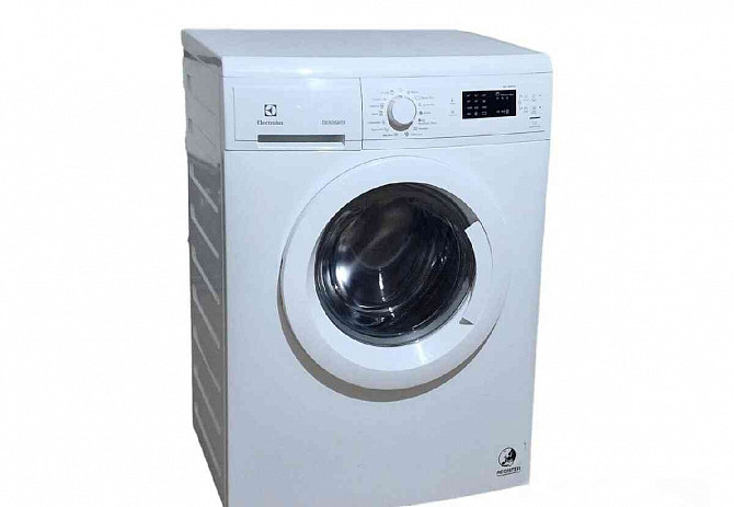 ELECTROLUX washing machine (6kg, 1000Rpm, A+)  - photo 1