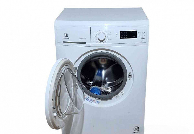 ELECTROLUX washing machine (6kg, 1000Rpm, A+)  - photo 3