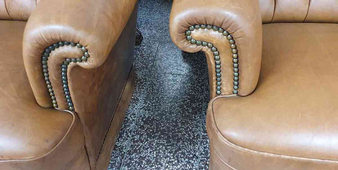 Стильный кожаный диван в стиле Честерфилд 2+1+1 Трнава - изображение 10