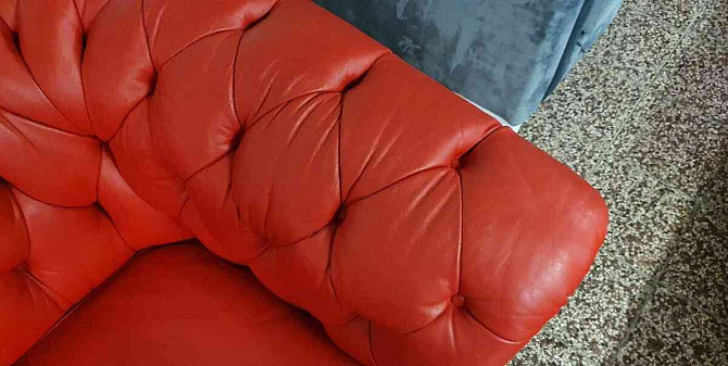 CHESTERFIELD STYLE, RED LEATHER SEATING Trnava - photo 3