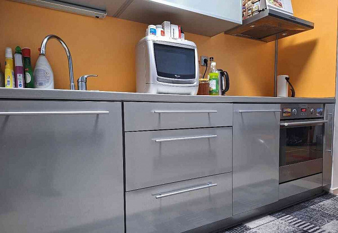 Ich verkaufe eine Küchenzeile komplett mit Elektrogeräten Gallandau - Foto 1