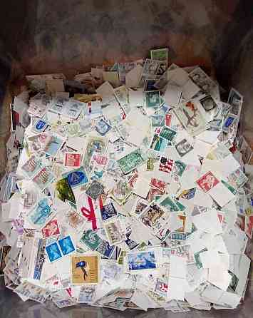 poštové známky 1000 ks Komárom